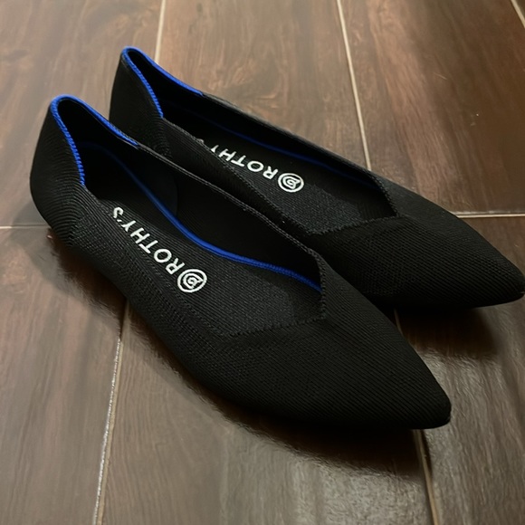 Rothy’s size 9.5 pointe black, I do not have the original box - Picture 2 of 4